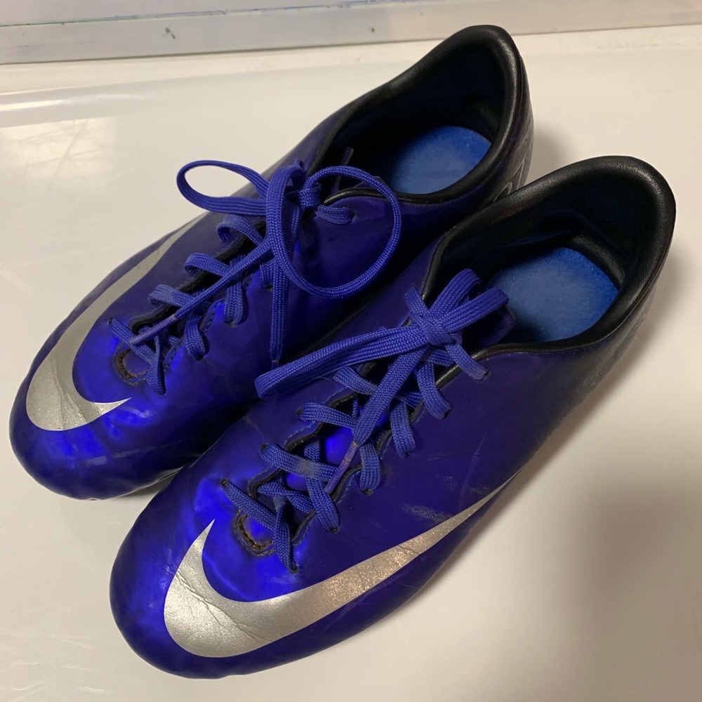 Nike Mercurial Victory CR7 Soccer Cleats Sz 4.5Y